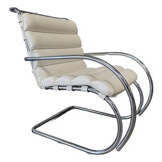 Vintage White Leather and Chrome Lounge Chair Attributed to Knoll For Sale