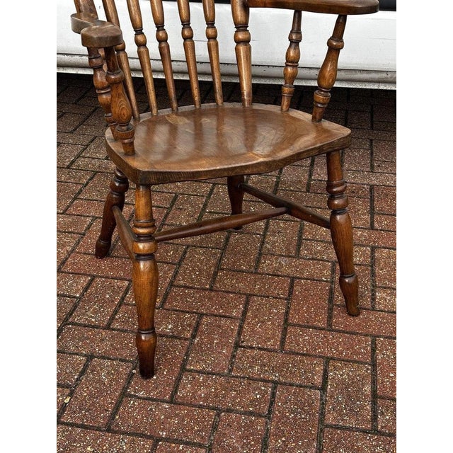 Windsor Armchair in Oak For Sale - Image 3 of 7