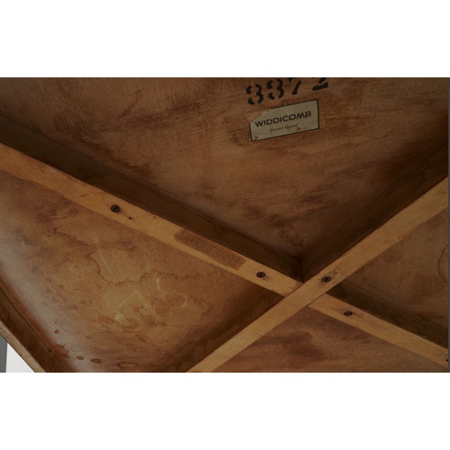 Late 20th Century John Widdicomb Mahogany Square Coffee Table, 34 Inches For Sale In Los Angeles - Image 6 of 6