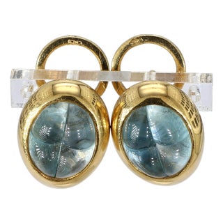 Mid 20th Century Pair of 18k Yellow Gold Modified Hoop Earrings With Carved Aquamarine Cabochons For Sale