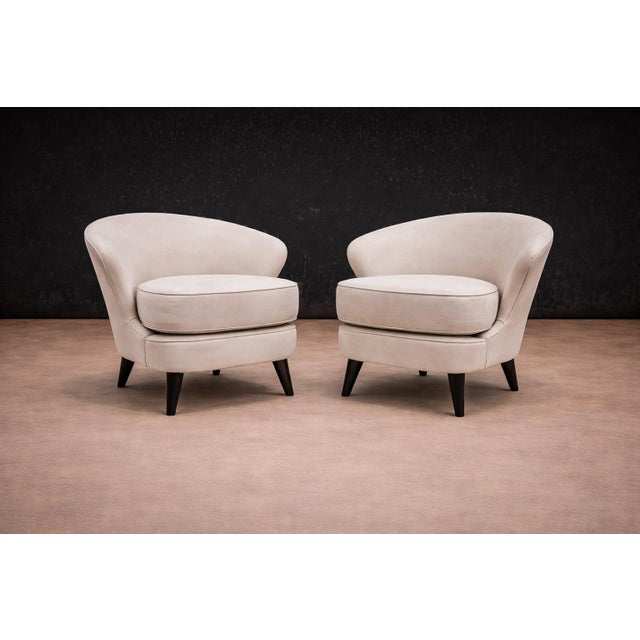 Gray Pair of “Concha” Armchairs in Grey Ultra Suede, Joaquim Tenreiro, 1960s - Lot 215A For Sale - Image 8 of 12