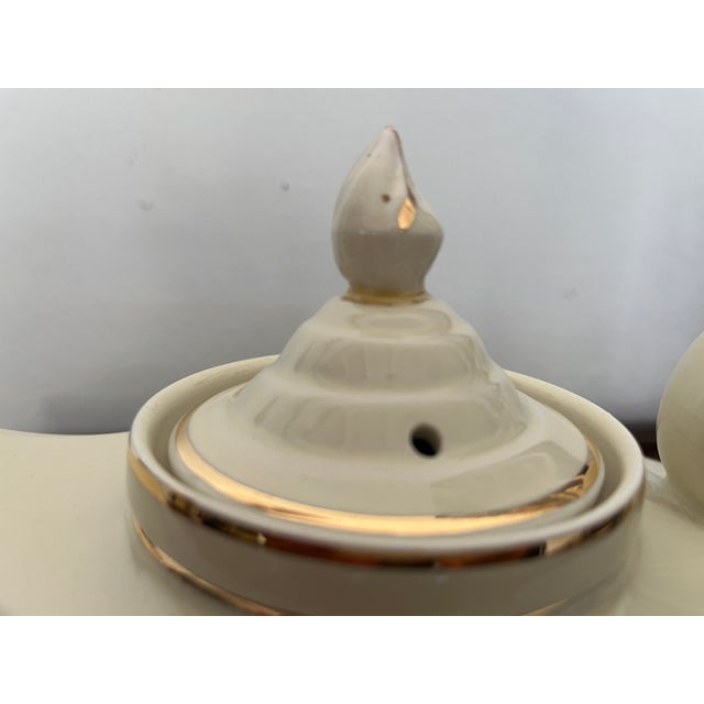 Vintage Hall's Superior China Jewel Tea Autumn Leaf Aladdin Teapot With Original Infuser, Circa 1940s For Sale - Image 4 of 5