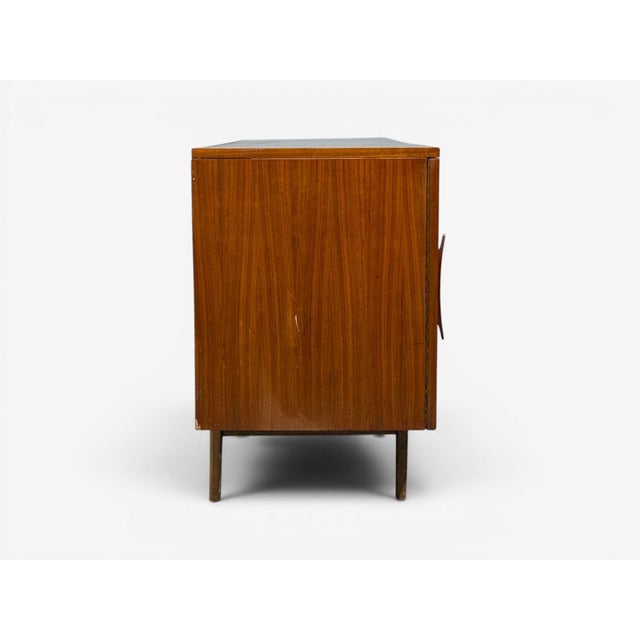 Young Manufacturing, Standard Dreser, Walnut, Usa, 1960s For Sale - Image 11 of 12