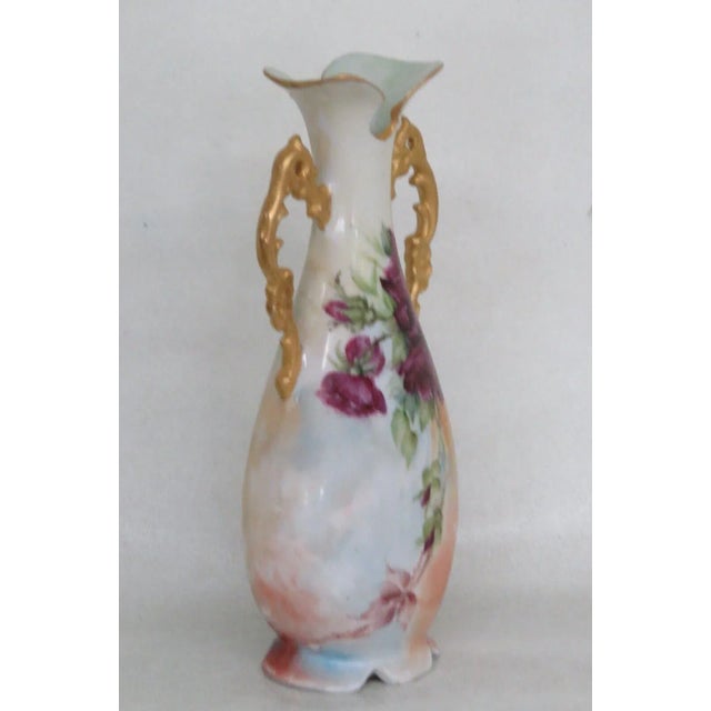 Mid-Century Modern Porcelain Blue Orange Hand Painted Floral Footed Gold Double Handle Vase For Sale - Image 3 of 12