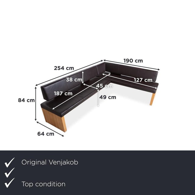 This corner bench from Venjakob combines modern design with natural materials and exceptional seating comfort. Crafted in...