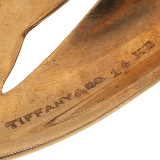 Vintage Tiffany and Company 14 Karat Yellow Gold Two Swimming Dolphins 2.4 Inch For Sale - Image 13 of 13