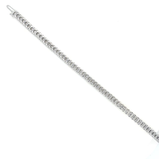 Early 21st Century 9.27 Carats Emerald Cut Diamond Tennis Bracelet For Sale - Image 5 of 5