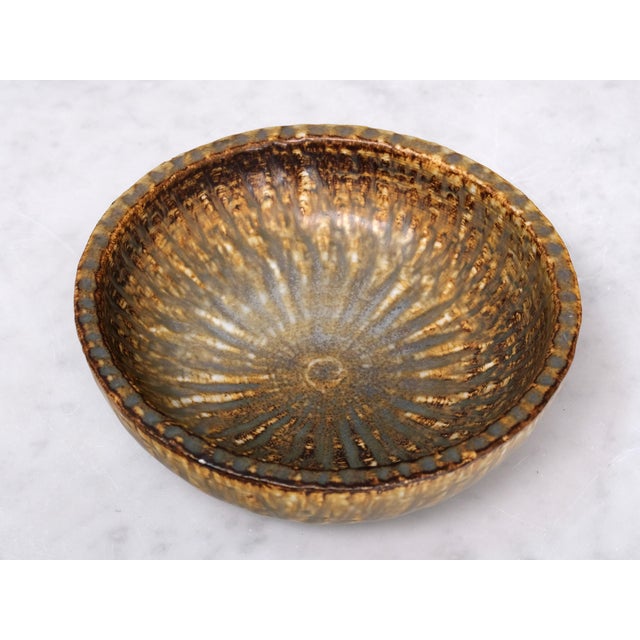 1960s Rubus Stoneware Bowl by Gunnar Nylund for Rörstrand, Sweden, 1965 For Sale - Image 5 of 10
