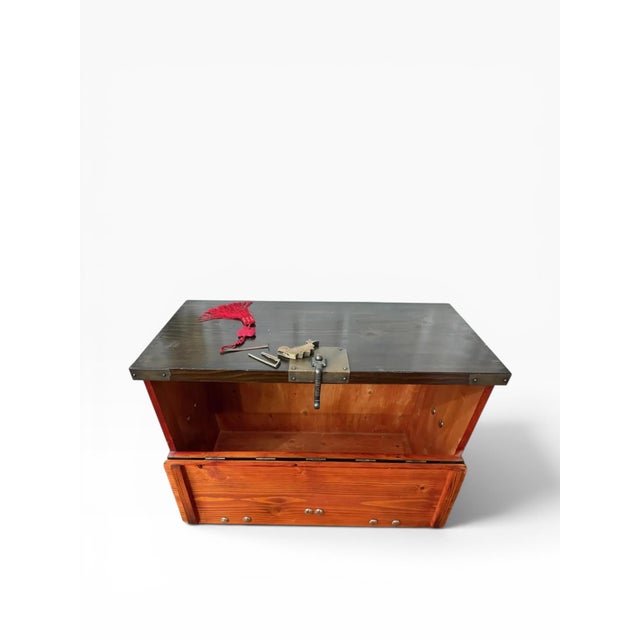 1910s Antique Korean Bandaji Chest | Early 20th Century Heirloom For Sale - Image 5 of 13