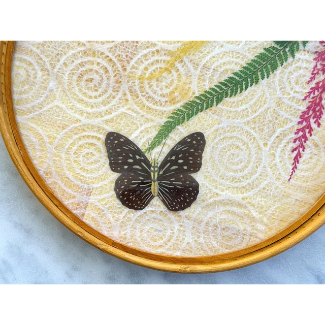 Mid 20th Century Vintage Butterfly Rattan Trimmed Serving Tray / Platter For Sale - Image 5 of 8