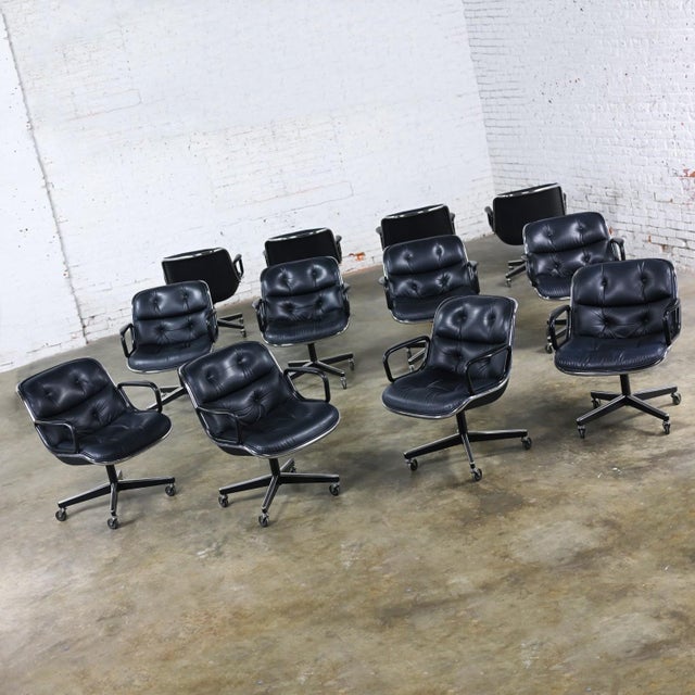 Mid-Century Modern MCM to Modern Set of 12 Executive Armchairs by Charles Pollock for Knoll Black Leather & 4 Prong Swivel Base For Sale - Image 3 of 12