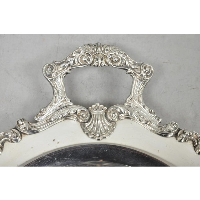 Early 20th Century Vintage English Silver Mfg. Silver Plated Large Oval Butlers Platter Bar Tray For Sale - Image 5 of 17