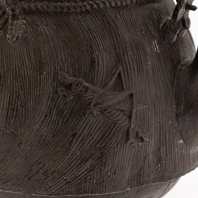 Antique Japanese Carved Cast Iron Ryubundoa Tetsubin Kettle, 19th Century For Sale - Image 14 of 18