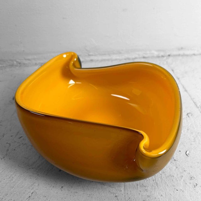 Ceramic Mid-Century Japanese Opaline Glass Bowl, 1970s For Sale - Image 7 of 14
