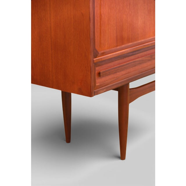 Wood Danish Sideboard in Teak and Walnut with Sliding Doors, 1960s For Sale - Image 7 of 18