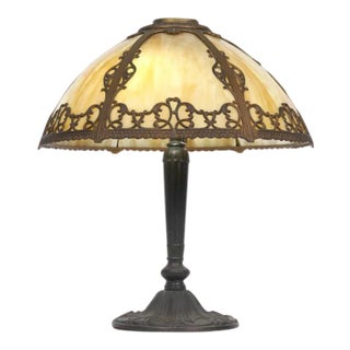 Pittsburgh 6 Bent Panel Slag Glass Leaded Table Lamp For Sale