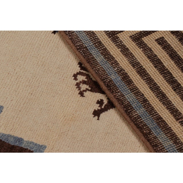 Cream Rug & Kilim’s Art Deco Style Rug With Medallion and Butterfly Patterns For Sale - Image 8 of 8