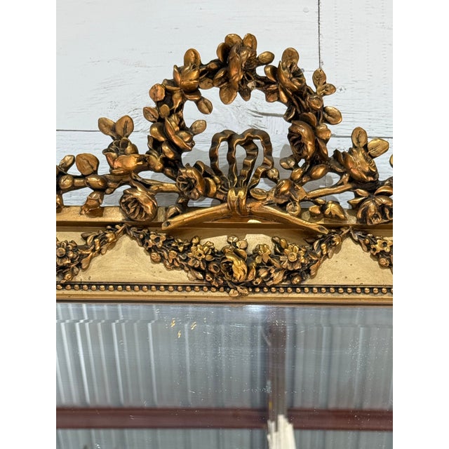 French 19th Century French Louis XVI Carved and Giltwood Mirror For Sale - Image 3 of 12