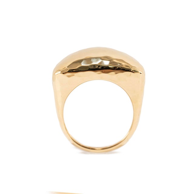 Brand: Roberto Coin Gender: Unisex Metal Type: 18K Yellow Gold Ring Size: 6.5 Width: 5.55 mm Weight: 19.05 grams ROBERTO...