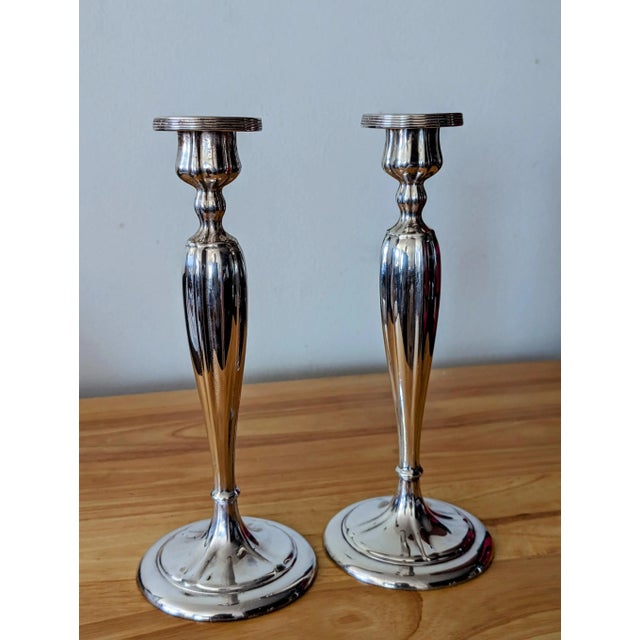 Weidlich Bros. Mfg. Co. Pair of 1940s W B Manufacturing Co. #2220 Traditional Candlesticks For Sale - Image 4 of 7
