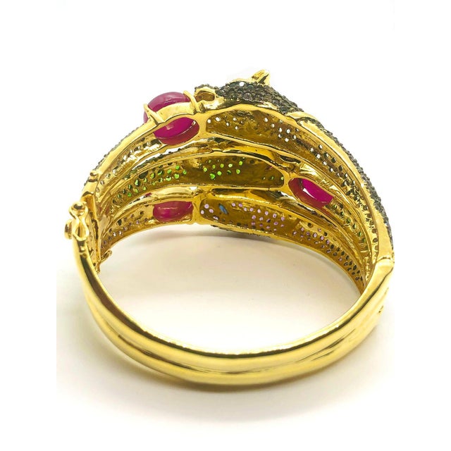 Bochic ‘Capri’ Vintage Natural Ruby & Emerald Cuff In 18K Gold & Silver For Sale - Image 13 of 13