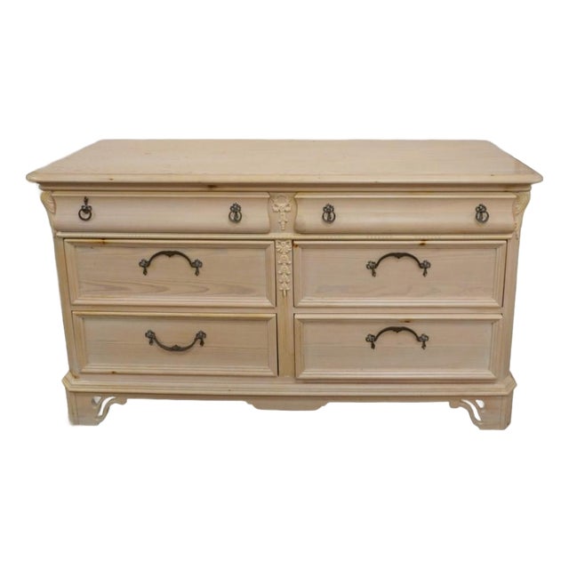 Late 20th Century Lexington Furniture Cream Painted Double Dresser For Sale