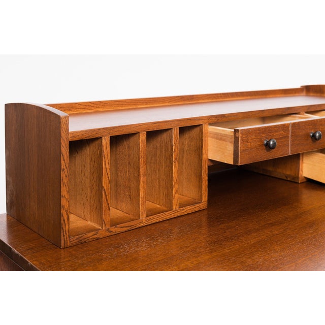 Mission Style Library Table With Removable Organizer - Micheal Cherry For Sale In Chicago - Image 6 of 9