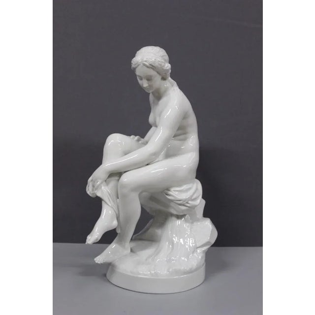 Porcelain Venus in the Bath from Villenauxe La Grande, 1950s For Sale - Image 4 of 12