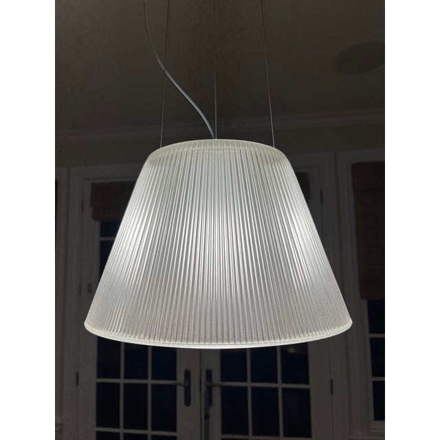 Designed by Philippe Starck in 1996, the Romeo pendant has an internal diffuser that emits a beautiful soft light. The...