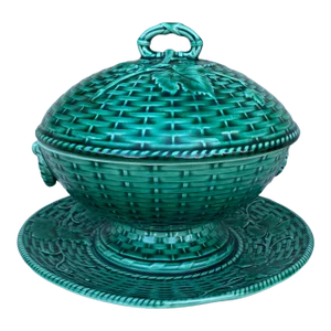 French Green Majolica Tureen With Stand Sarreguemines, Circa 1870