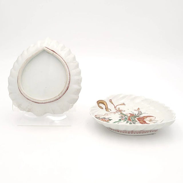 A pair of Kutani leaf dishes, Japan, 19th century.
