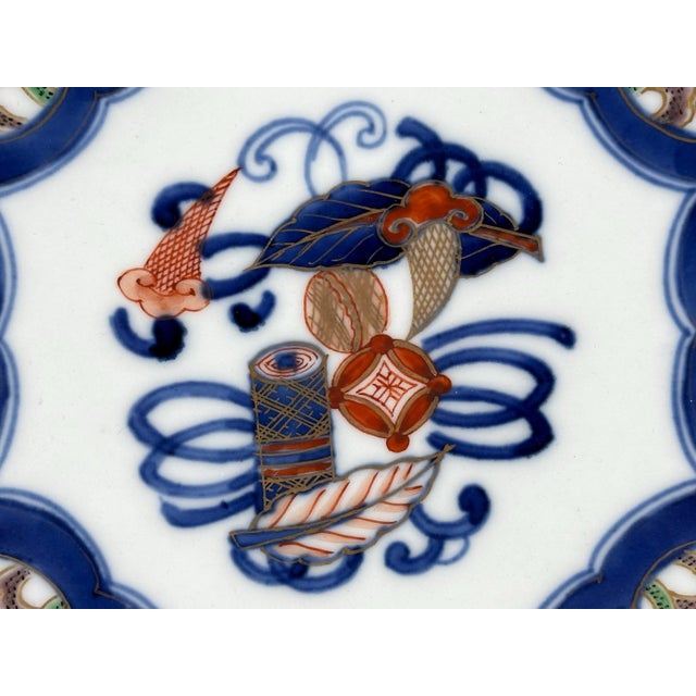 Japanese Antique Imari Octagonal Plate: Edo Period Japanese Porcelain, Fuku Seal Mark For Sale - Image 3 of 10