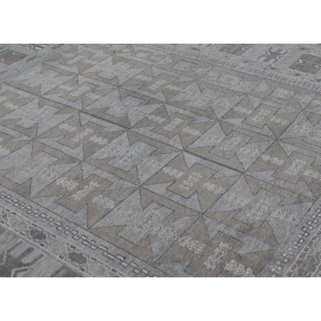 Modern Turkish Oushak Rug With Shades of Gray With Tribal Design For Sale In Atlanta - Image 6 of 12