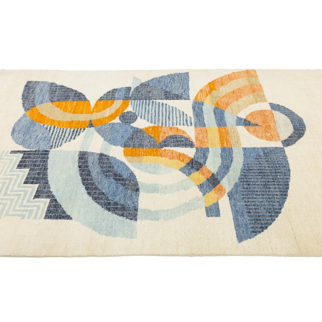 Geometric Abstract Art Deco Inspired 5x8 Wool Area Rug in Soft Cream For Sale - Image 9 of 9