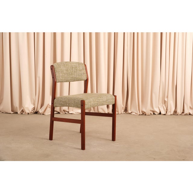 Set of 4 Vintage Teak Dining Chairs Set, 1960s Danish Modern Attributed to h.w. Klein | Danish MCM Chairs For Sale - Image 13 of 18