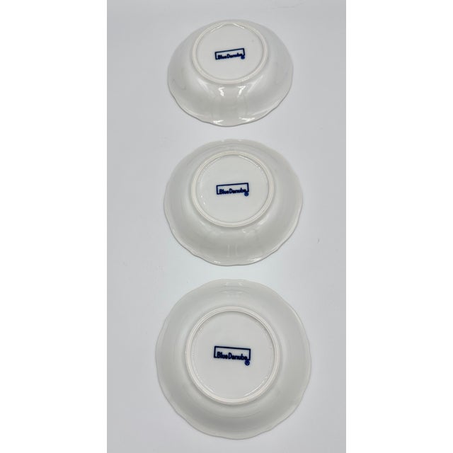 Art Deco 1990s Danube Blue Onion Blue & White Fruit Dessert Sauce Bowl Set - 3pcs For Sale - Image 3 of 7