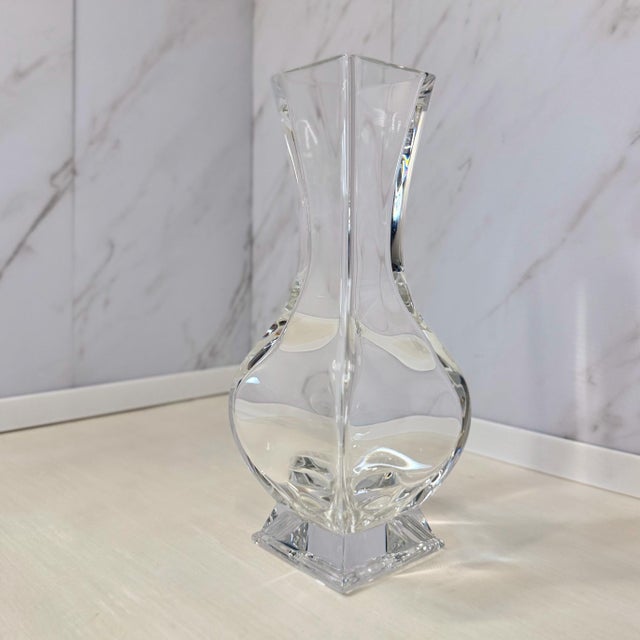 French Late 20th Century Baccarat "Lotus" Crystal Vase (10") For Sale - Image 3 of 7