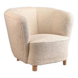 Example of Mid-Century Modern Accent Chairs