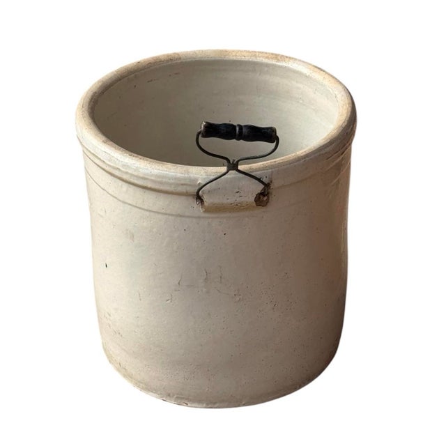 Antique Blue Ribbon Brand 8 - Gallon Crock, Buckeye Pottery Company of Macomb Illinois This is a stunning crock with nice...