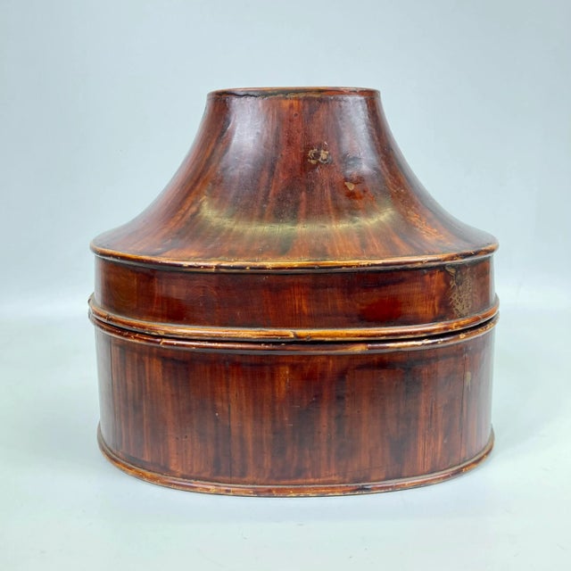 19th Century Qing Dynasty Wooden Hat Box For Sale - Image 4 of 10