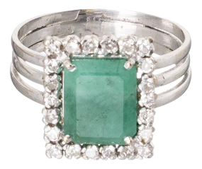 Gold Ring with Emerald and Diamonds