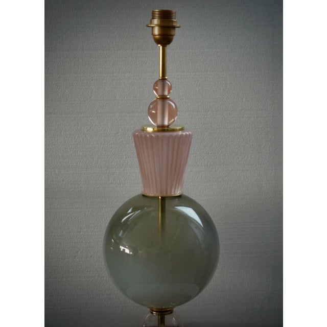 Metal Mid-Century Style Round Pink and Green Murano Glass and Brass Table Lamp, 2000 For Sale - Image 7 of 9