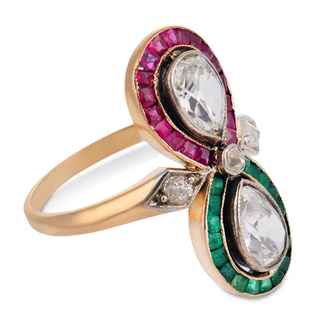 1910s Edwardian Diamond Ruby Emerald 14k Yellow Gold Toi Et Moi Ring, Size 6.75 For Sale - Image 4 of 6