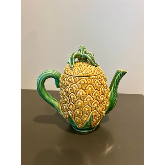 Late 20th Century Bordallo Pinheiro Pineapple Teapot – Portuguese Majolica Earthenware, Yellow & Green Handcrafted Ceramic For Sale - Image 10 of 14