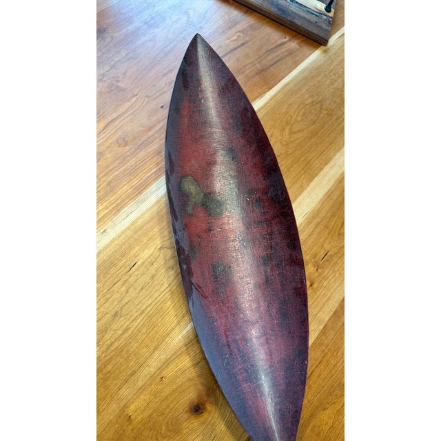 Mid-Century Modern Tony Evans Design Group Vintage MCM India Brass & Burgundy Leaf-Shaped Pedestal Bowl For Sale - Image 3 of 5