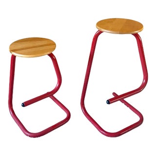 Pair of 1980s Tubular Paperclip Bar Stools Attributed to Amisco For Sale