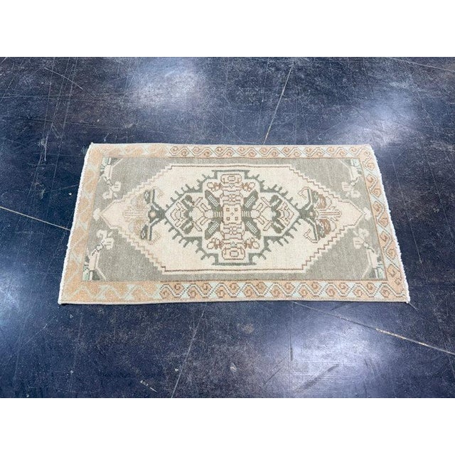 Turkish Turkish Mini Rug Oriental Hand Knotted Vintage Rug 1'6" x 3' #17751 For Sale - Image 3 of 8