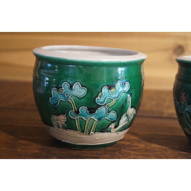 18th Century 18th Century Yongzheng Chinese Green Glazed Pots - A Pair For Sale - Image 5 of 13
