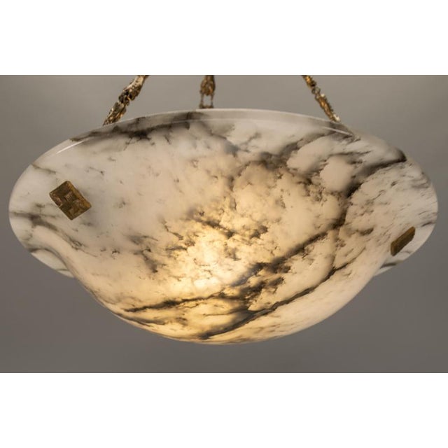 French Art Deco White Alabaster Pendant Light with Dark Veining, 1920 For Sale - Image 12 of 18