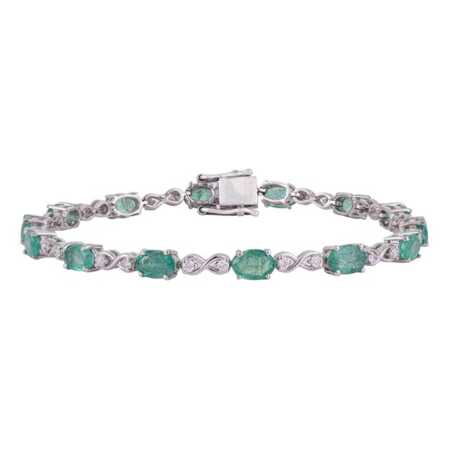 Handcrafted Emerald & Diamond Infinity Link Bracelet in 925 Sterling Silver For Sale